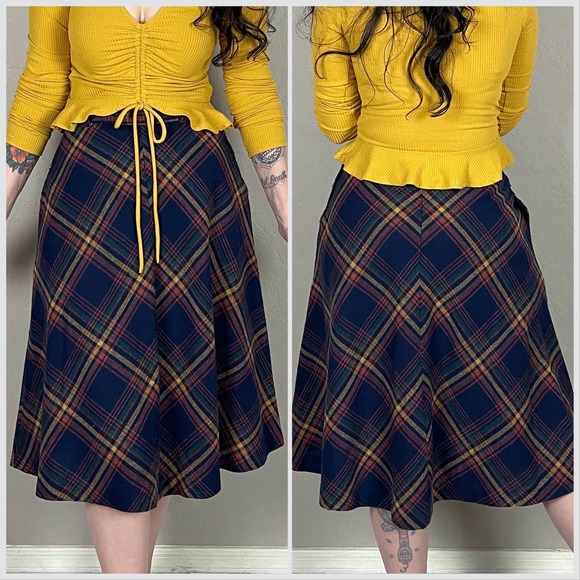 Vintage 1970s Wool Plaid A-Line Midi Skirt - Picture 4 of 7